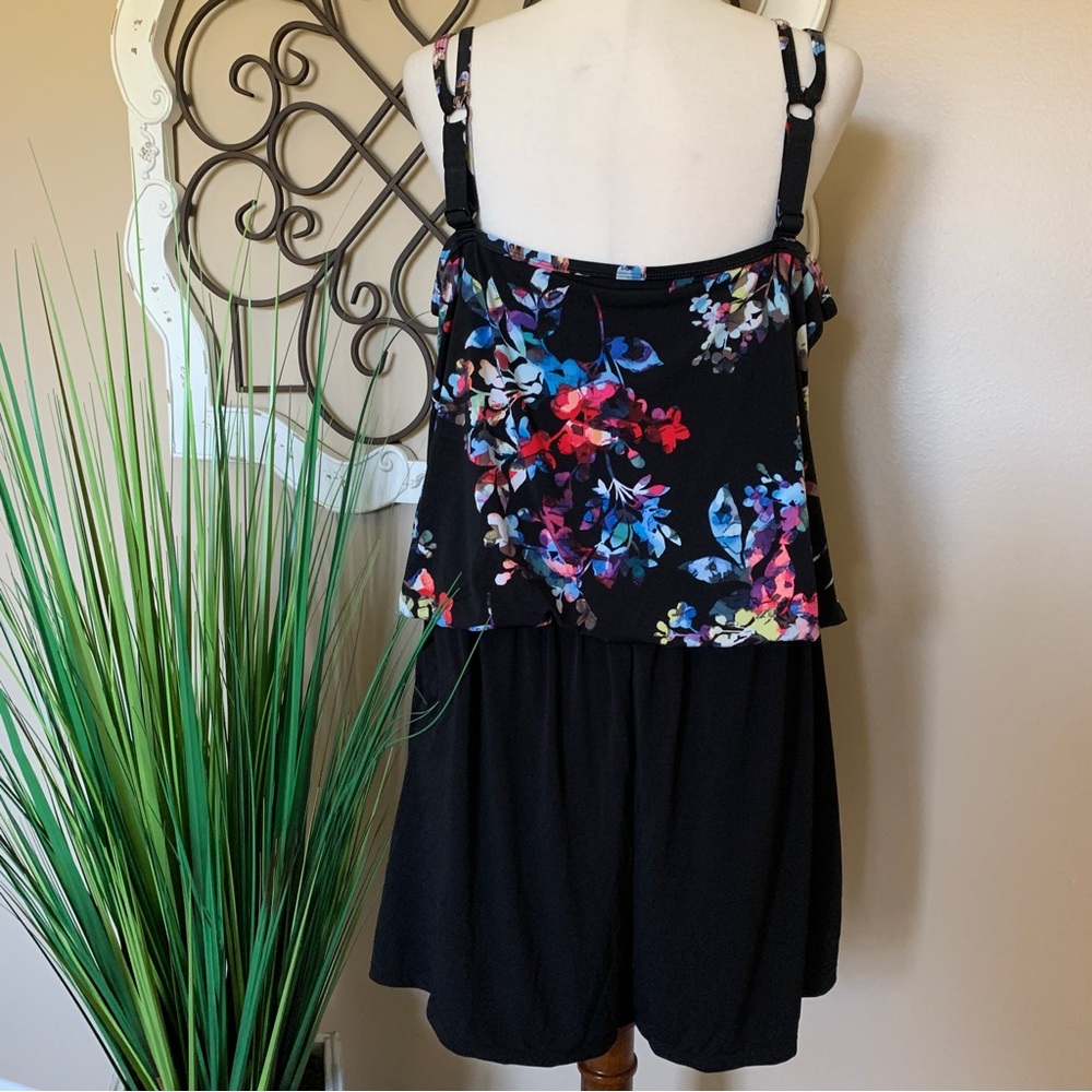 AZUL Size 18W One Piece Romper Style Swimsuit with Adjustable Straps - Picture 3 of 5